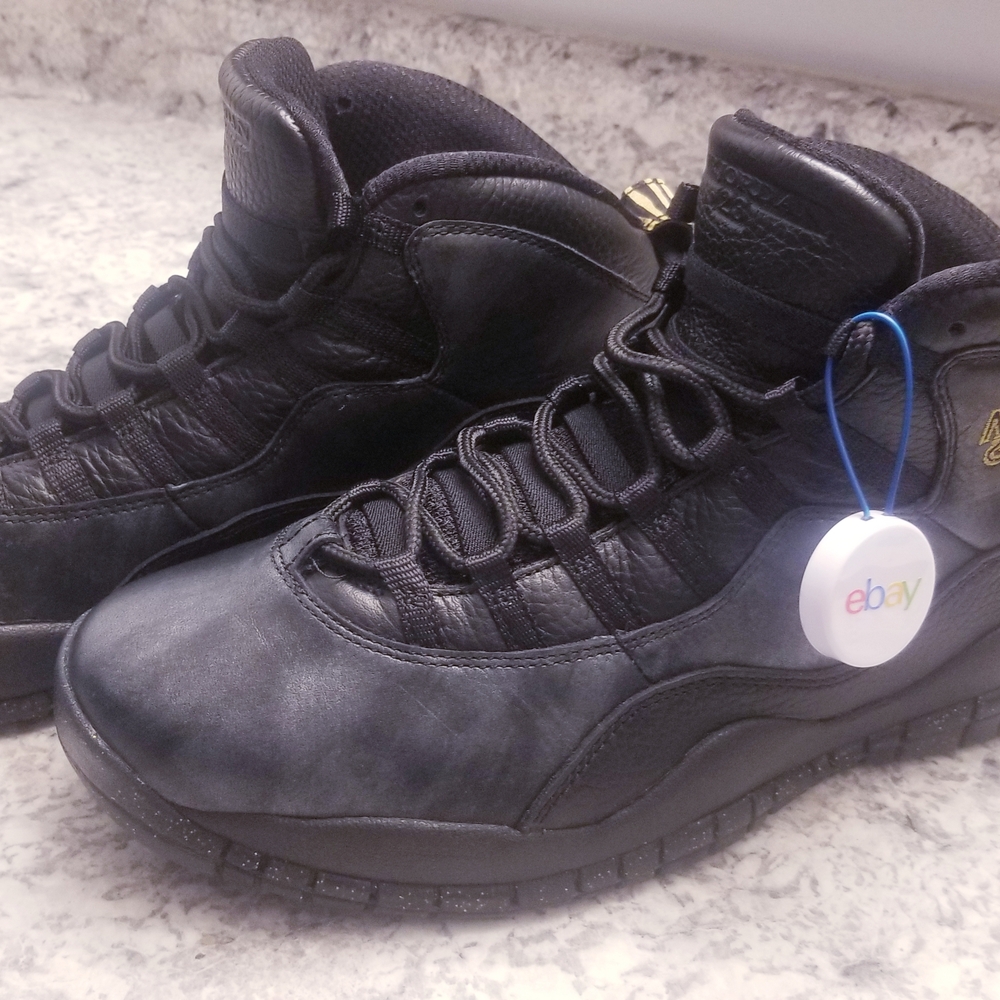 AIR JORDAN 10 NYC EXCELLENT CONDITION AUTHENTICATED GENUINE NIKE AIR RETRO